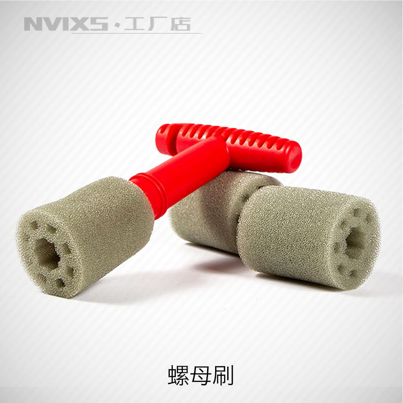 Nut brush embedded steel ring screw cleaning brush hub cleaning tool fine washing wheel ring screw brush fine car wash