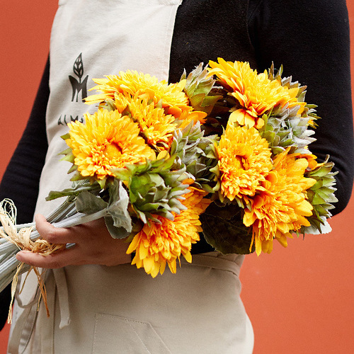 Artificial Sunflower European Style Bunch of Sunflowers Silk Flowers Fake Flowers Dried Flowers Decorative Hand Bouquet Wedding Bridal Decoration Manufacturer