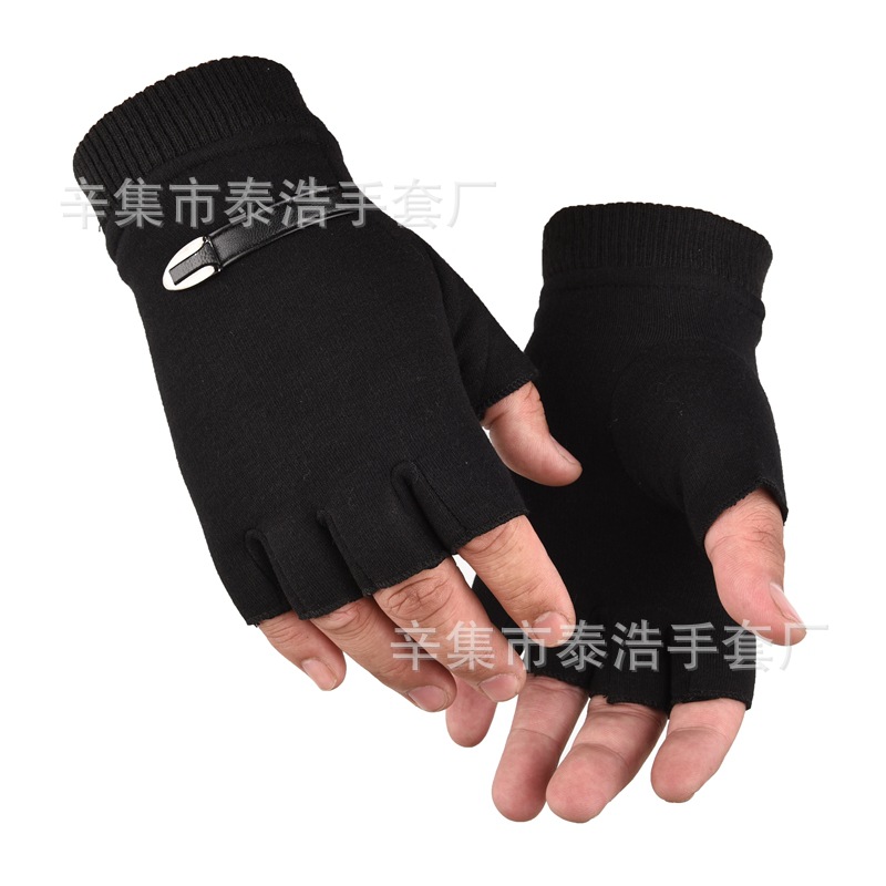 スエードの半分の指は保温してダウンしません。冬に字を書く学生は厚いです。