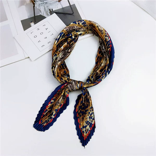 38 wrinkle polygonal leopard print navy