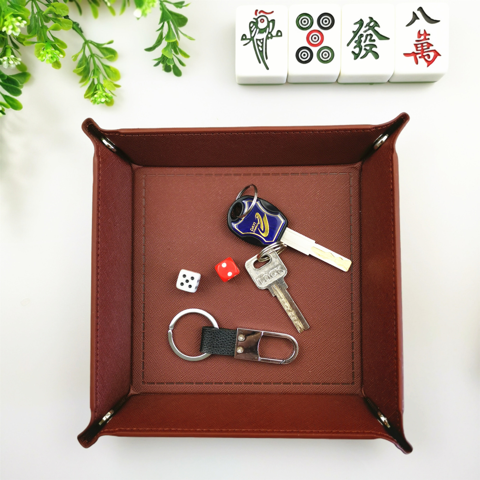 En stock pu palillos de cuero bandeja de cuatro esquinas plegable juego palillos bandeja de almacenamiento