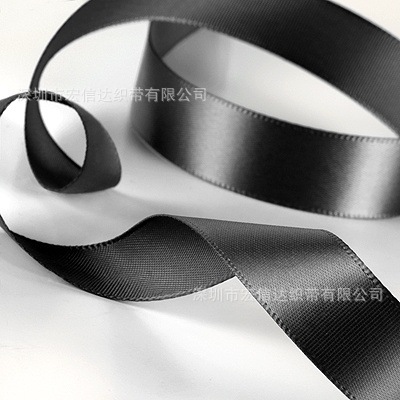 厂家直销优质彩色丝带规格0.3-1CM现货供应量从优免费裁条编织