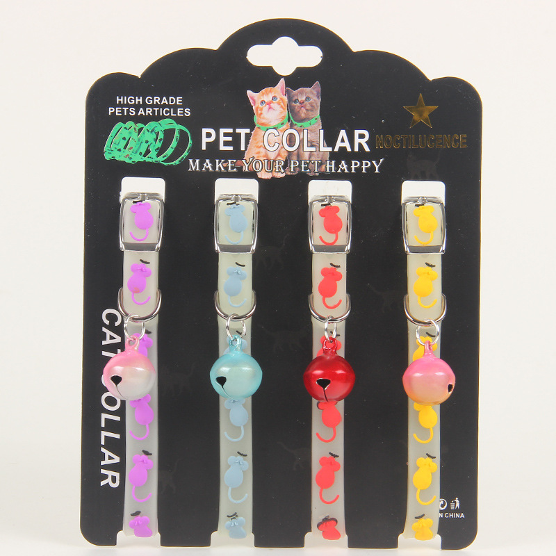 Fábrica directa collar de mascotas gatos y perros collar de campana luminosa ajustable de goma nocturna pasear artículos para perros al por mayor