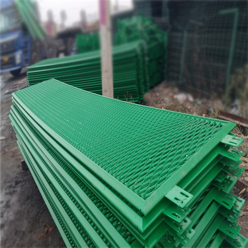 涂塑防眩网 浸塑防眩网  隔离栅养护 农庄围栏【工厂自营】