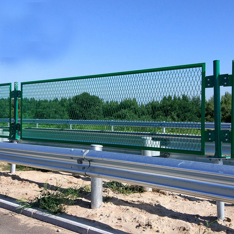 广东湛江防眩网 公路隔离栅76管下立柱 异型管钢板网框网【工厂】