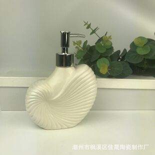 �S�Ҷ� �Ƅ����մɸ����Һ������ʽϴ�lˮ��ԡ¶���b��Һƿ