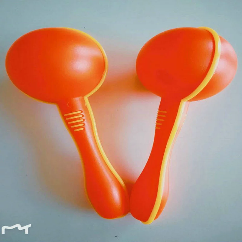 Small plastic maracas, percussion instruments, musical instruments for kindergarten, makes sounds