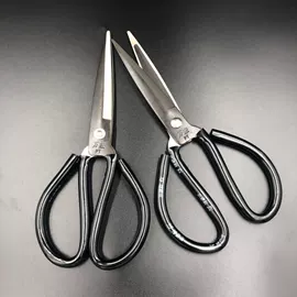 修枝剪;锤子;镰刀