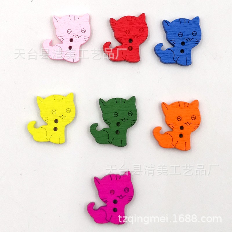 Botón de gato de dibujos animados de color de madera Botón de gato de dibujos animados de bricolaje 100 piezas/paquete