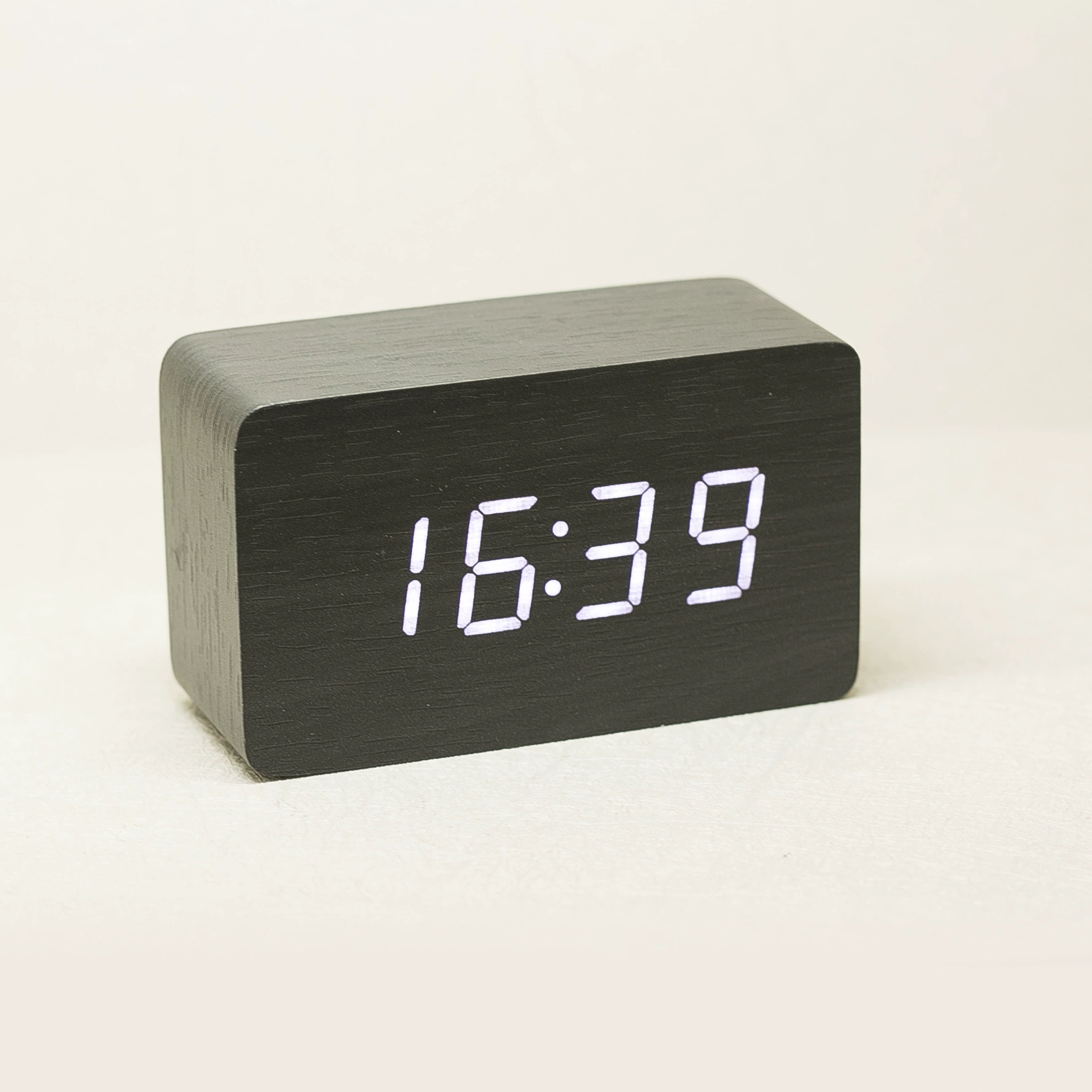 Creative electronic wooden thermometer, cute watch, Birthday gift
