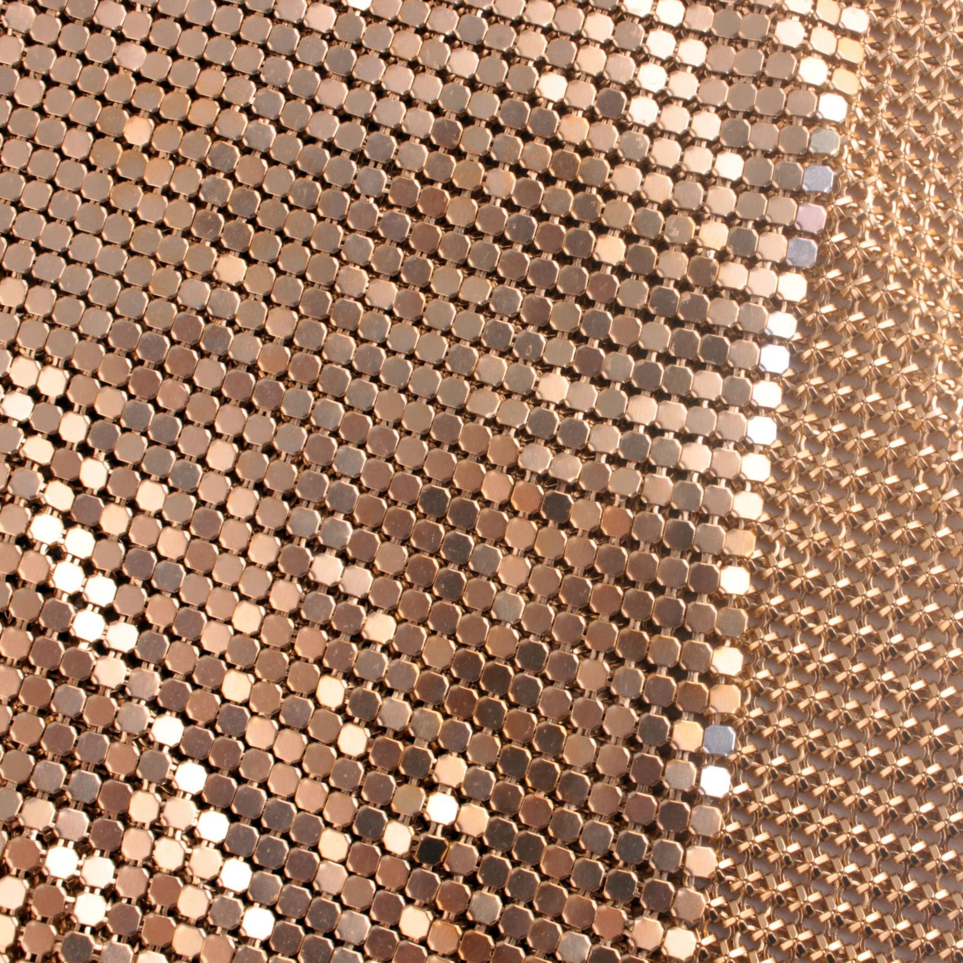 ������������ʯ���������������ʲ������ƽƬ���θ��Է糱