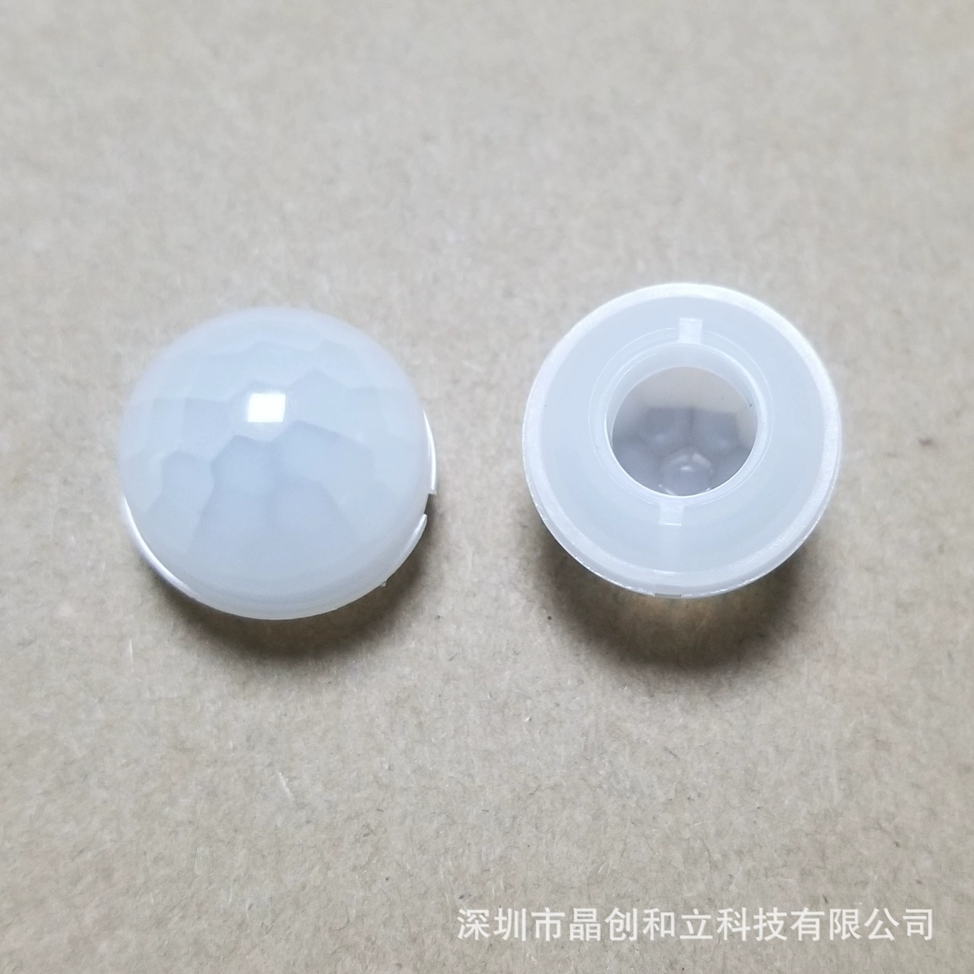 Линза Френеля 018090 PIR Индукционная линза человеческого тела с основанием может быть непосредственно закреплена на PIR