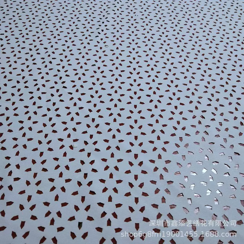 深圳激光热切割加工服装布料烧花匹布镂空鞋片打孔加工激光镂空