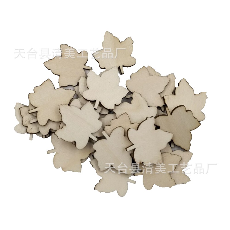 33*29mm Otoño Acción de Gracias Regalo de bricolaje Hojas de madera Botón de madera Forma de hoja de arce Accesorios de boda 50 piezas/paquete