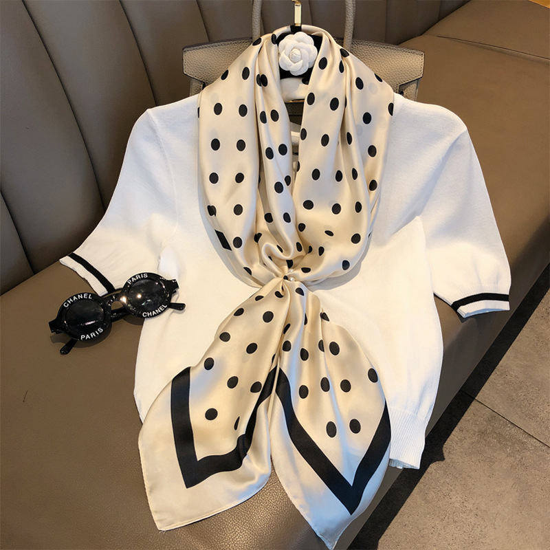 New Korean Decorative Plaid Scarf Scarf All-match Retro Polka Dot Scarf Professional Women Artistic ins Square Scarf