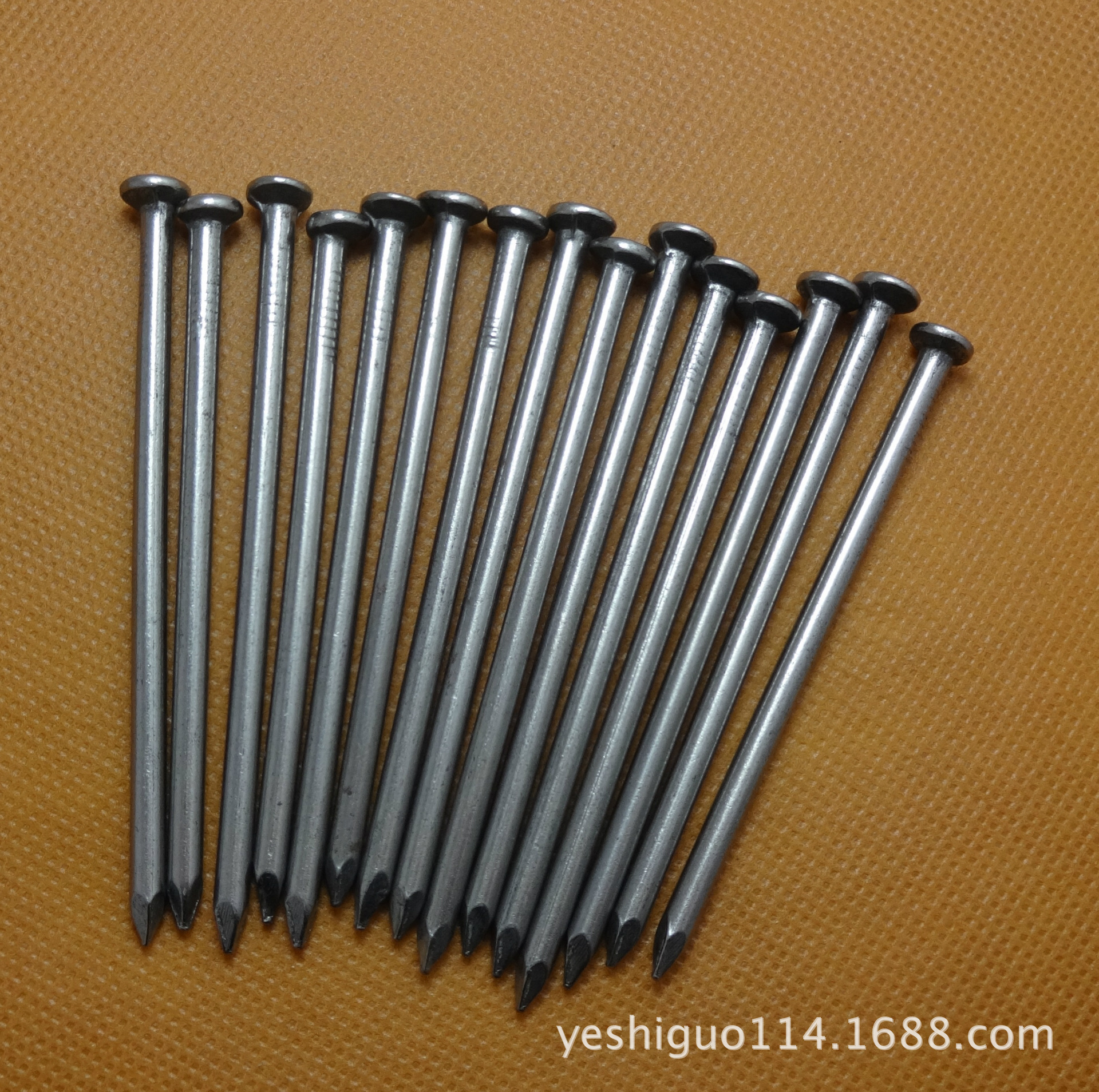 铁钉 圆钉   普钉  长度15mm-300mm,  钉子直径 1.3mm-10mm