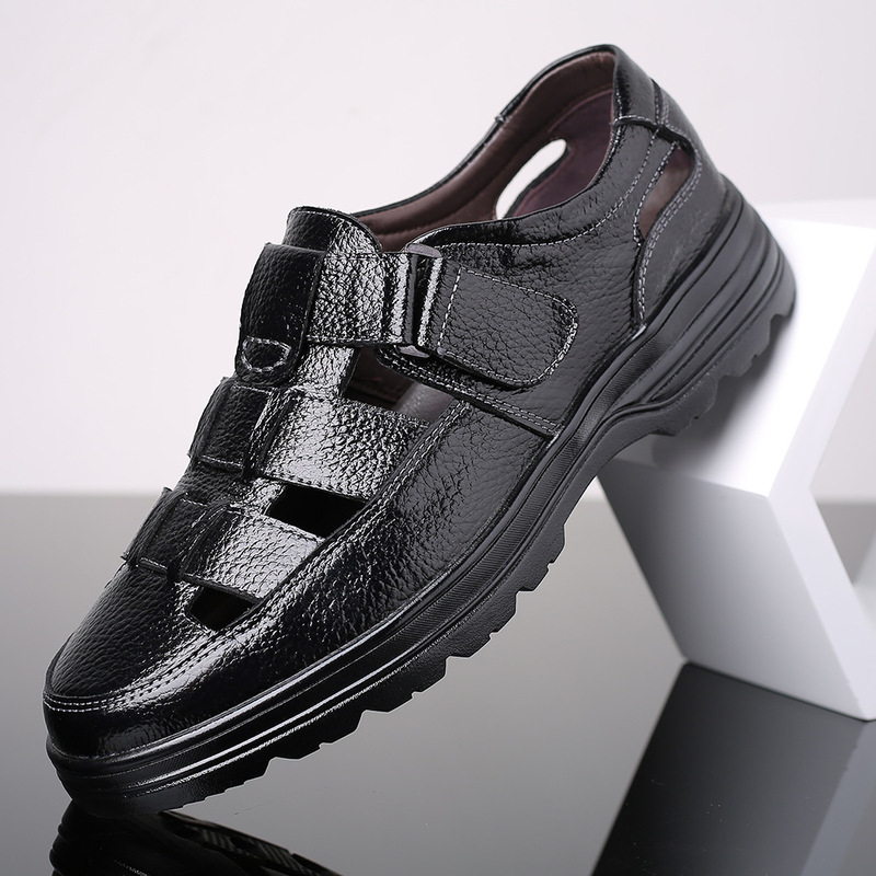 Carefully Selected Summer Men's Sandals, Made of Cowhide, Breathable, Hollowed-Out, Non-Slip, Casual, Suitable for Middle-Aged and Elderly Fathers, Genuine Leather Shoes with Perforations