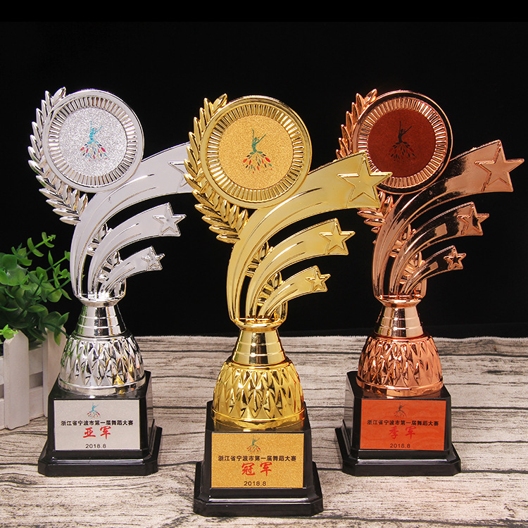 Trofeo de resina plástica en stock, copa de béisbol, recuerdo, premio de honor, oro, plata, bronce, premio para competición de baloncesto, evento.