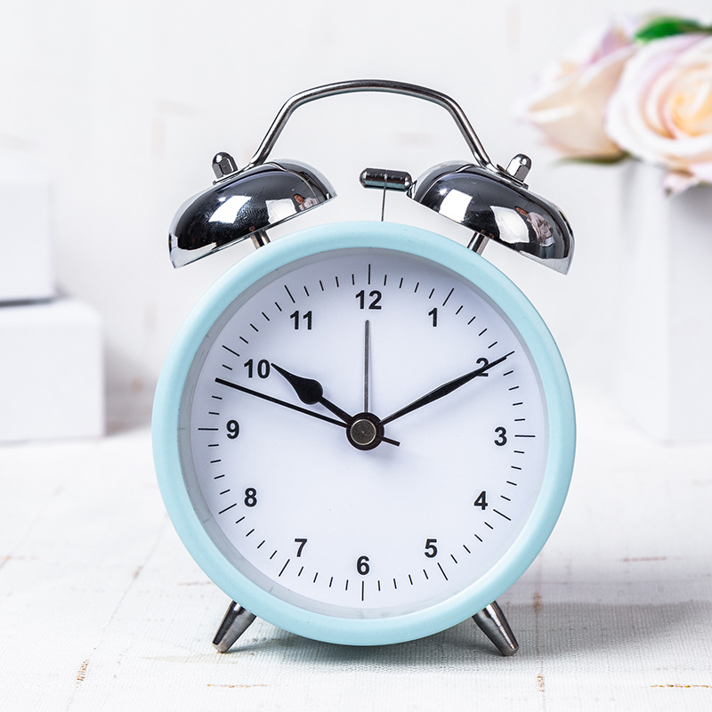 Directo de fábrica campana de alarma reloj de metal creativo reloj de escritorio de moda simple dormitorio salón reloj al por mayor