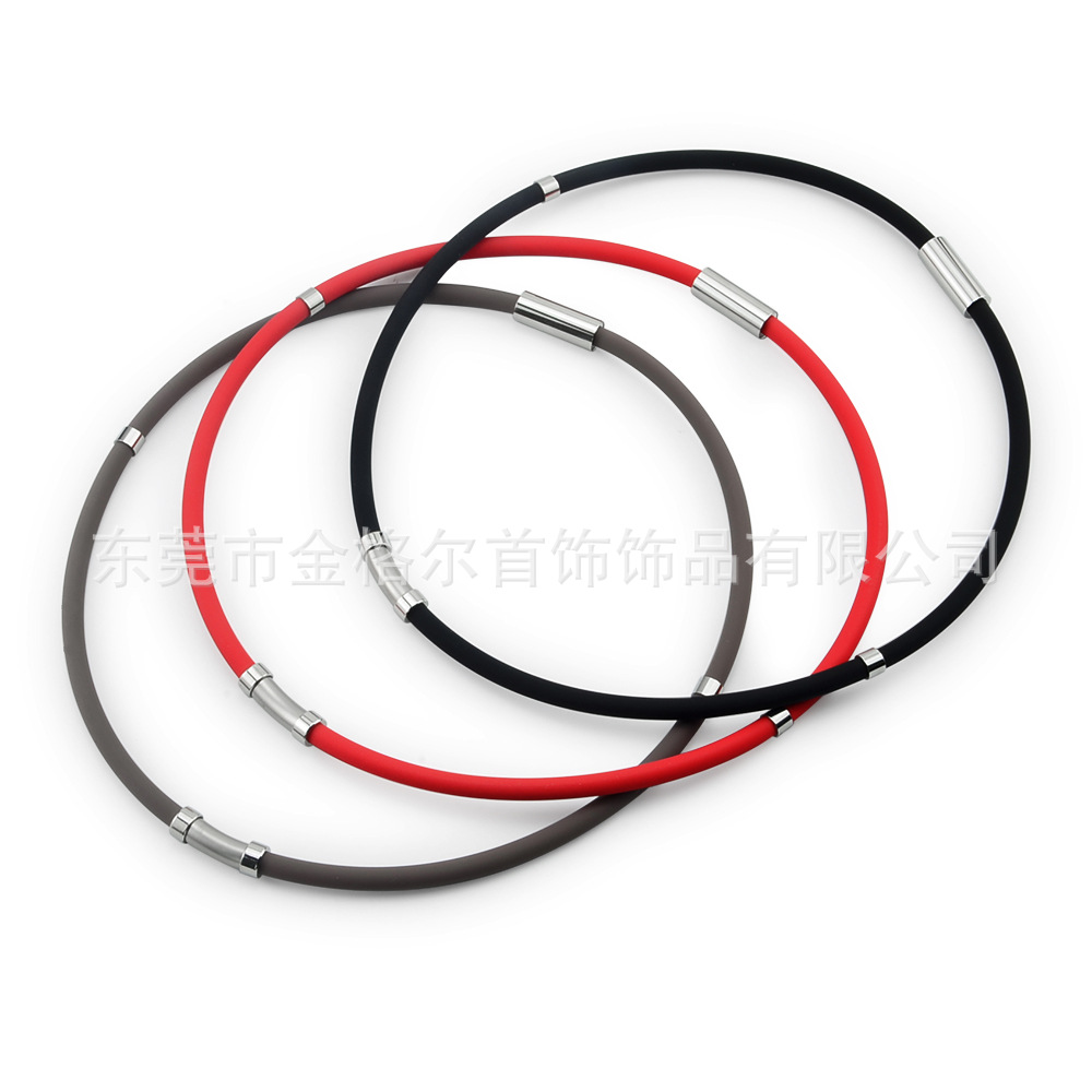 Estilo europeo y americano de silicona anión energía collar de hombres y mujeres terapia magnética hebilla collar versátil moda deportes cuello anillo al por mayor