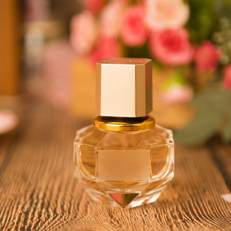Estella brilliant eau de toilette donna fragranza persistente_voghion.com