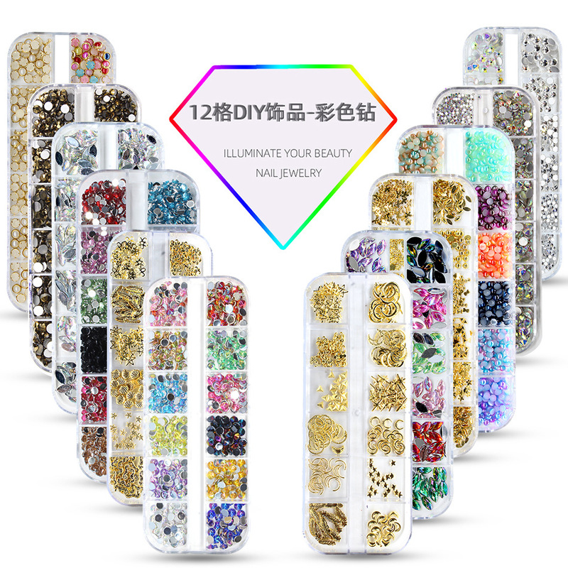 Nail Art Rhinestone Box Set with 12 Compartments, Mixed Rivet Decorations, Pearls, Acrylic Iridescent Rhinestones, Water Diamonds, Diamonds, and Diamond Sequins