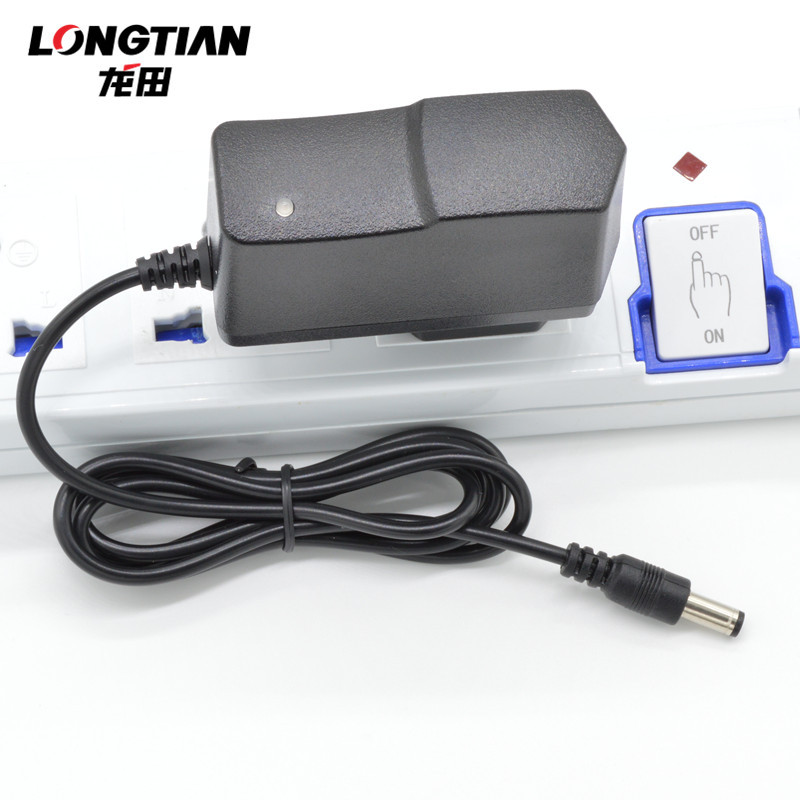 8.4V1.5A燃脂震动腰瘦腰抖抖机按摩腰带充电器欧规8.4V1500mA