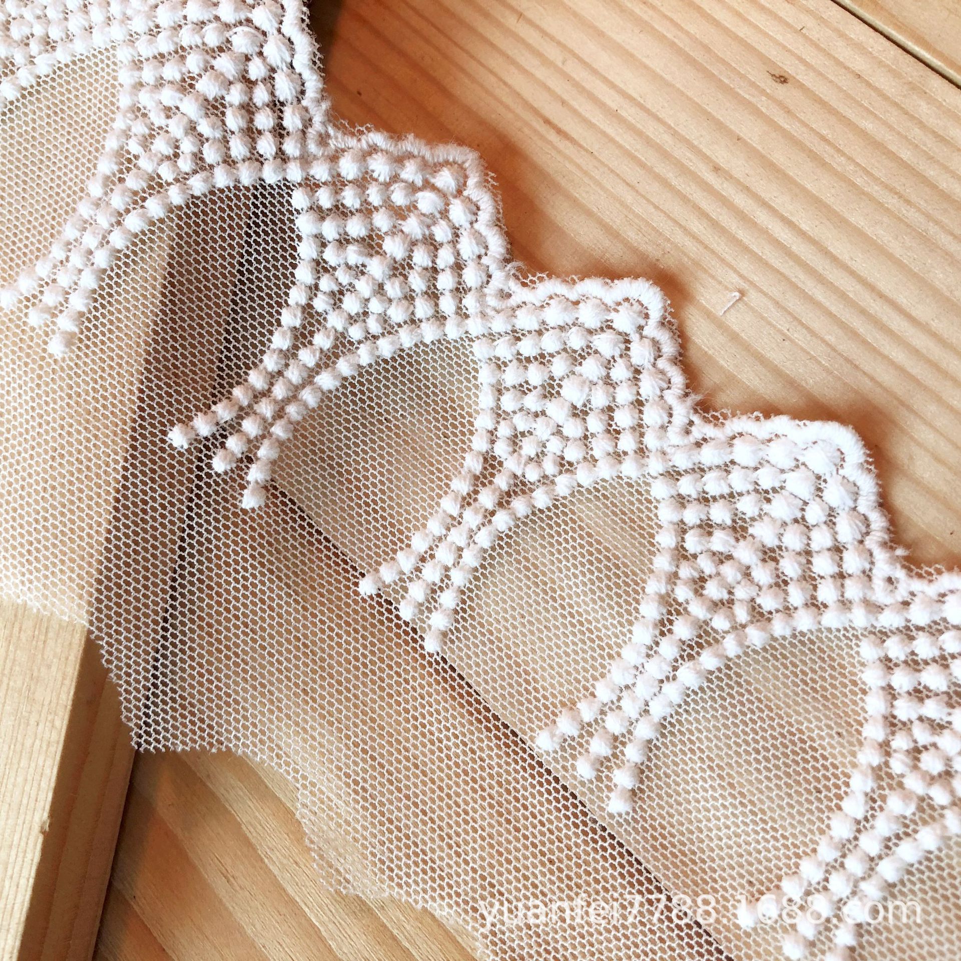 A-1536全纯棉菱形密集圆点刺绣软网纱洛丽塔洋装花边辅料6.5厘米