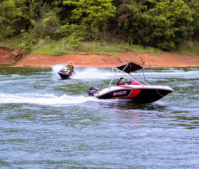 Four man speedboat Speedboat small Go fishing Speedboat leisure time Yacht Jet Ski small-scale Pleasure boat