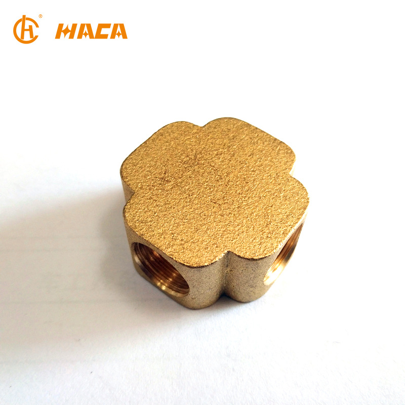 华灿厂家批发NPT/BSPT/G螺纹红冲工艺黄铜方块四通接头1分2分气动