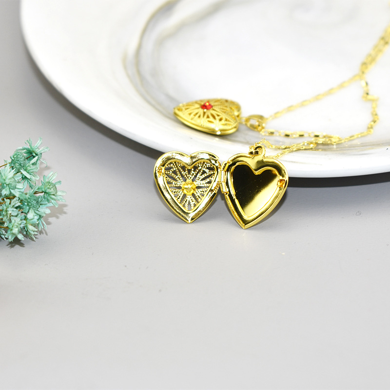 Jewelry creative DIY display couples, necklaces for men and women, photo box, environmentally friendly pendant, Sichen_voghion.com