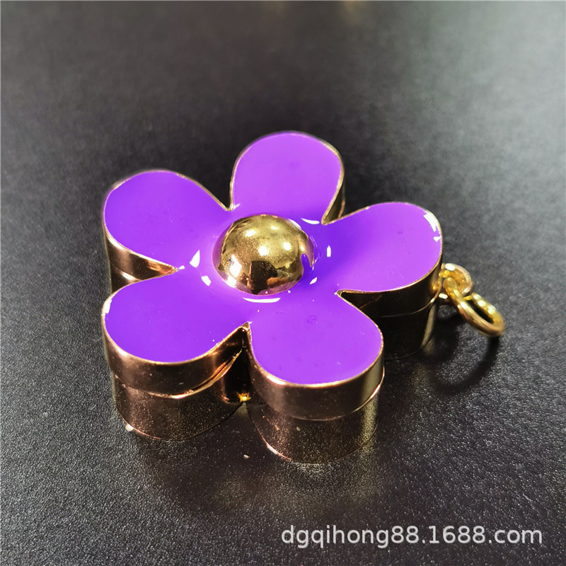 东莞厂家直销香膏盒 电镀仿金波丽烤漆车载香膏盒 可来图选购