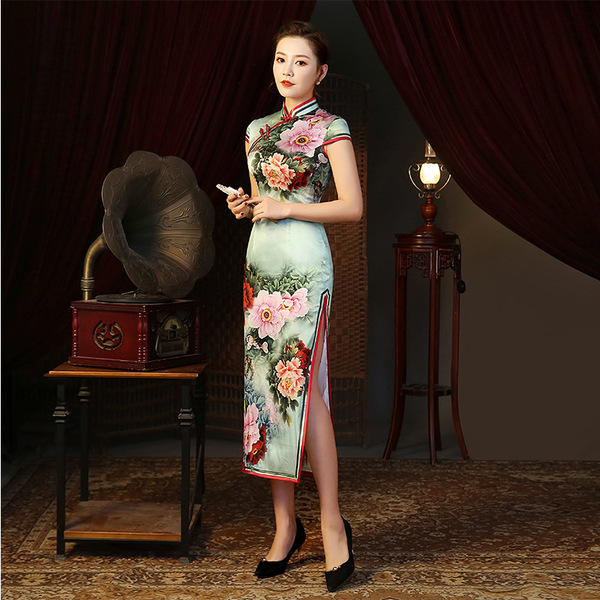 Silk cheongsam