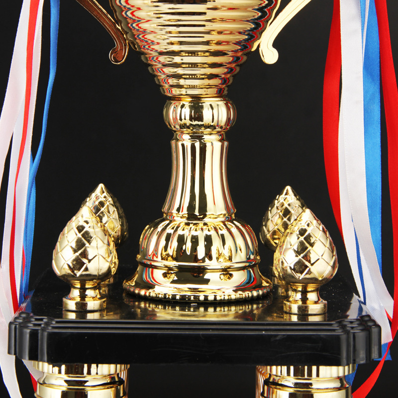 Fabricante de trofeos de cuatro columnas, personalizados para reuniones anuales corporativas, trofeos de premios, trofeos metálicos creativos, venta directa del fabricante.