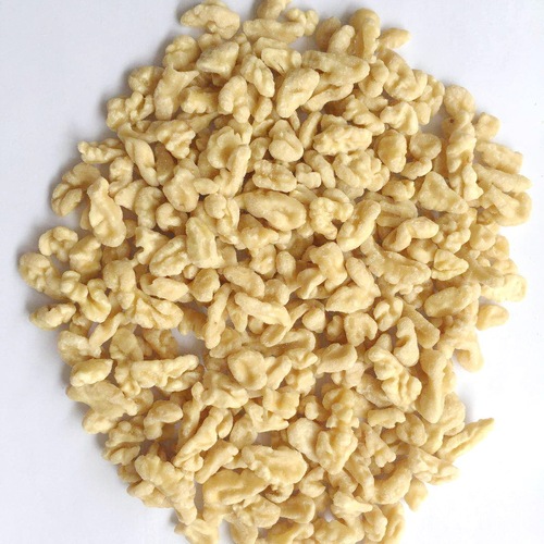 Walnut kernels, peeled walnut kernels, chopped two-way and three-way, baking ingredients, pastry ingredients, cut cakes, snowflake pastry ingredients