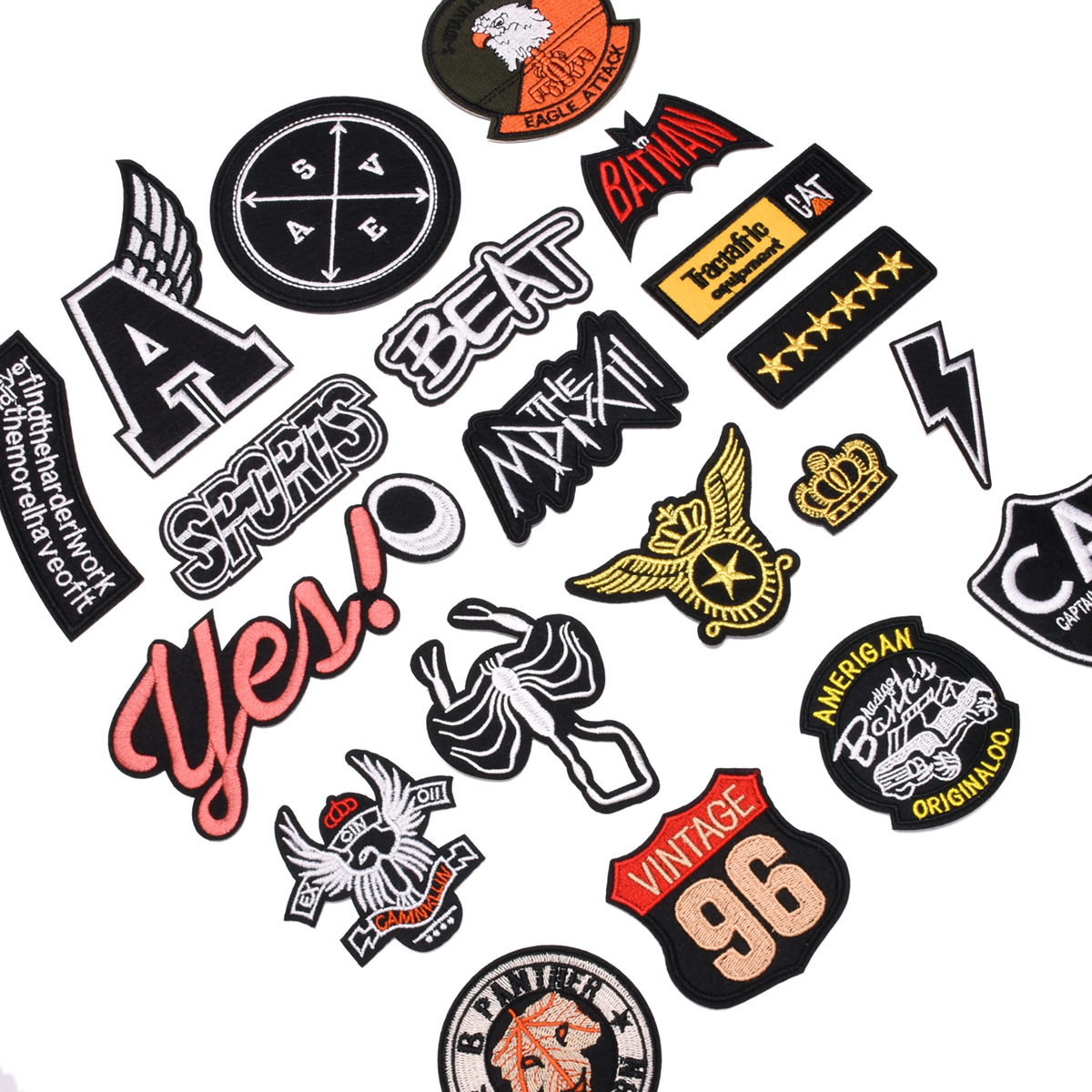 Junle simple nuevo ordenador bordado tela pegatinas al por mayor letras y números estilo de la Universidad insignia ropa parche caliente pegatinas