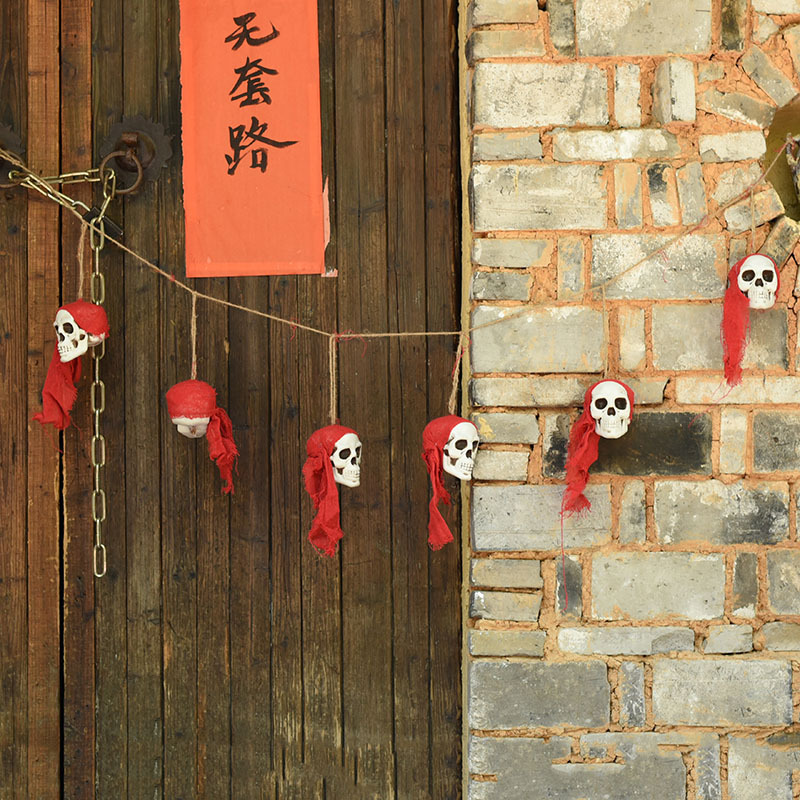 Spot Halloween decoration pendant skull string flag bar haunted…
