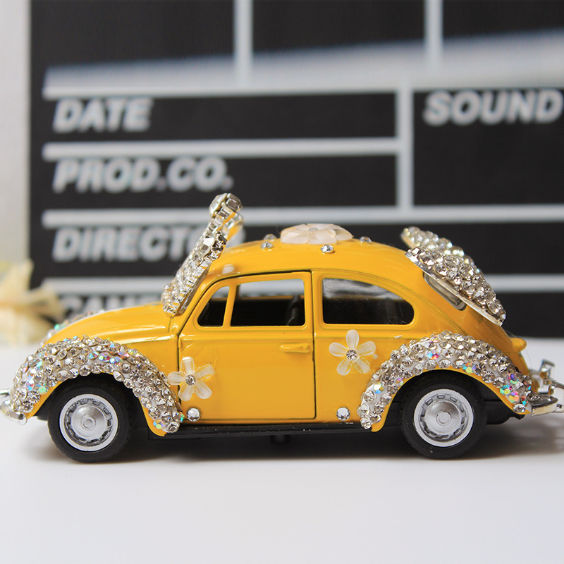 Adornos de automóviles, modelos de automóviles de aleación de automóviles, automóviles clásicos, decoraciones de automóviles con incrustaciones de diamantes creativos, bendiciones de bricolaje