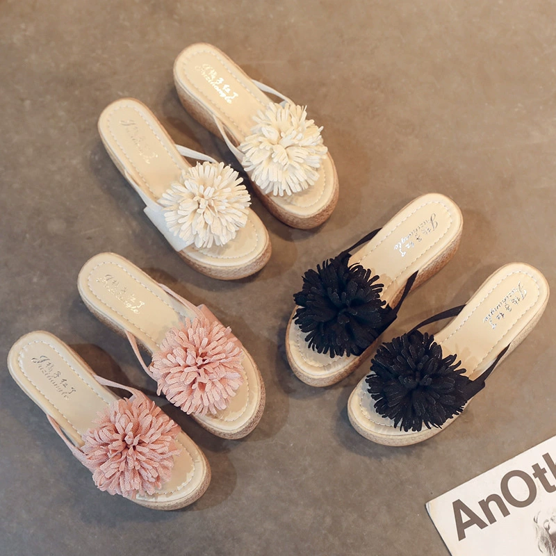 Женские сандалии в корейском стиле, новинка лета 2023, водонепроницаемые тапочки из ткани с цветочным узором на платформе и толстой подошве, на танкетке, дропшиппинг