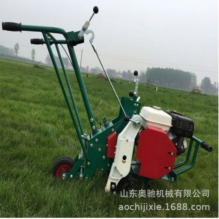 生产草坪移植工具 手推式汽油动力草坪移植机 足球场用起草皮机