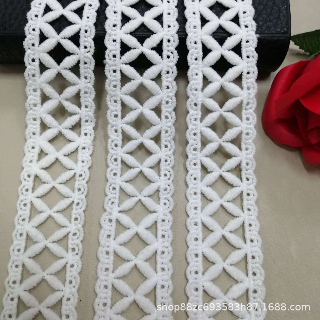 3.3CM服装花边牛奶丝绣花童装女装发饰洛丽塔玩具辅料厂家供应