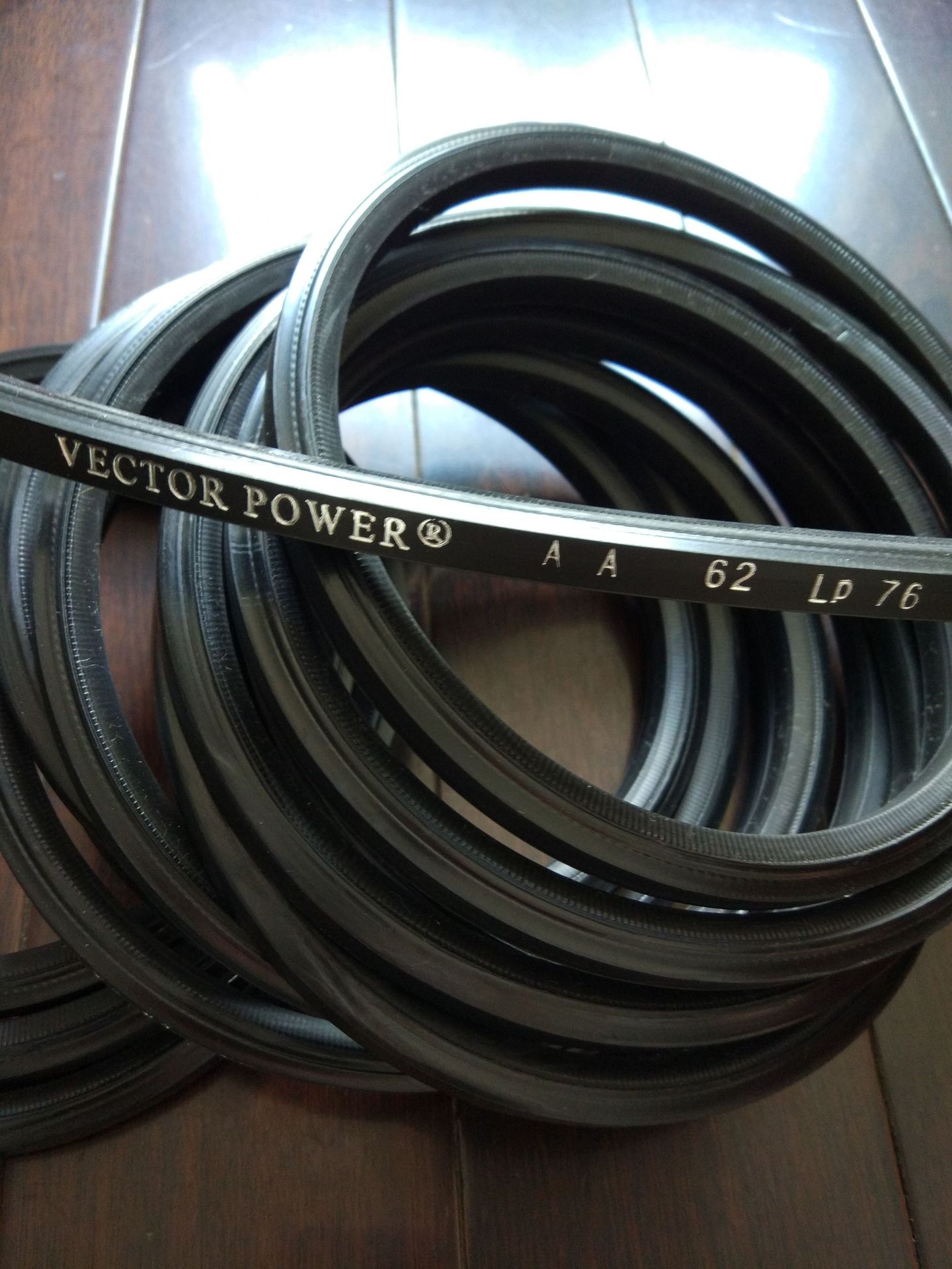 批发VECTOR POWER橡塑三角带双面V带六角带AA47AA62BB56CC87|ms