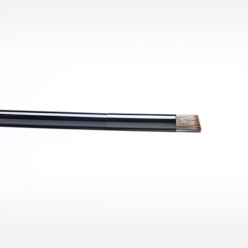 Multifunctional brush from Jin Yisheng, brow brush, concealer brush, lipstick brush, 3D creamy bionic hair makeup brush for professional makeup artists