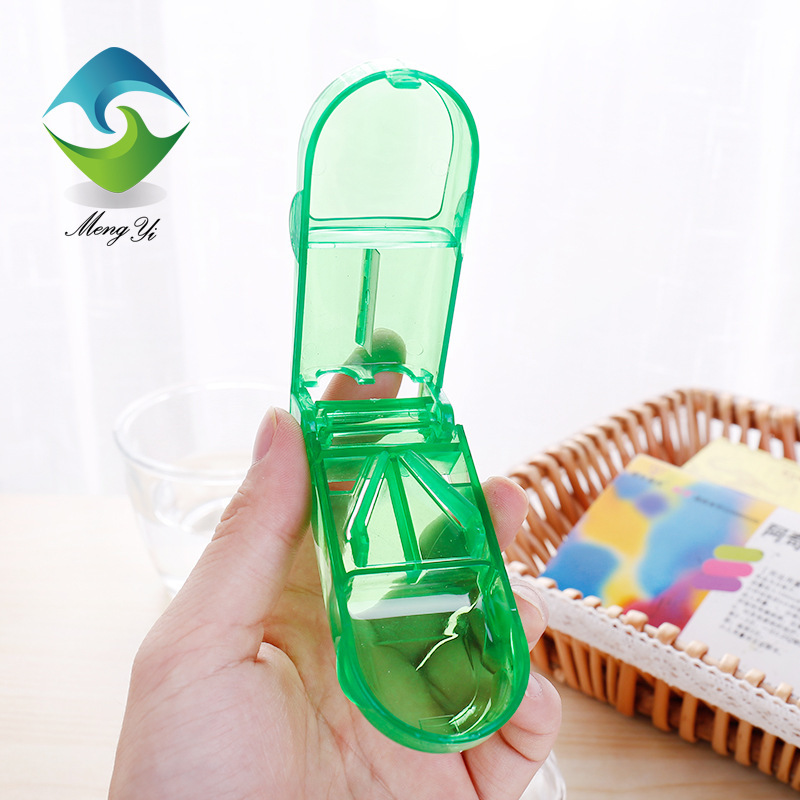 Blade 420J original design stainless steel medicine cutter convenient to carry transparent medicine cutter