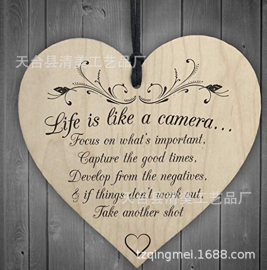 40 100mm Love Wood chip Pendant 1 Pack