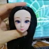 Чёрные волосы, синие глаза