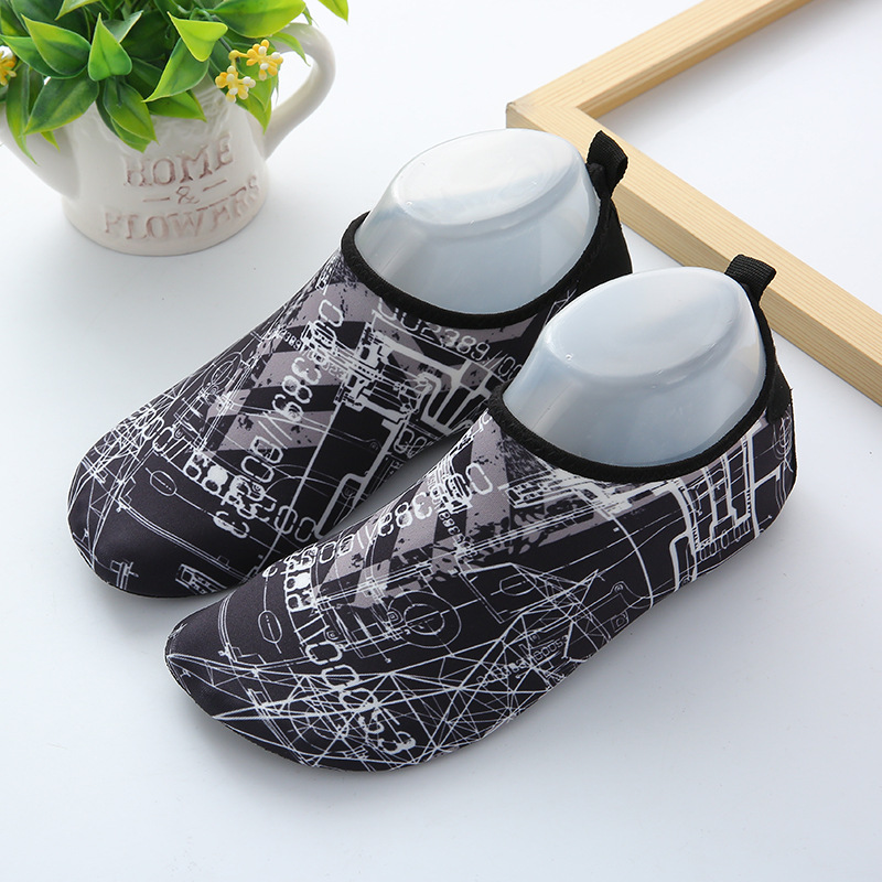 Wear-resistant non-slip beach beach footwear for men and women