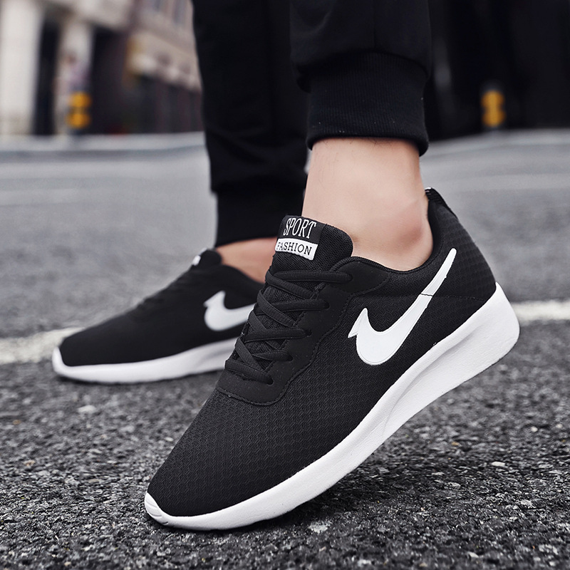 Summer low trend universal breathable running sneakers made of mesh