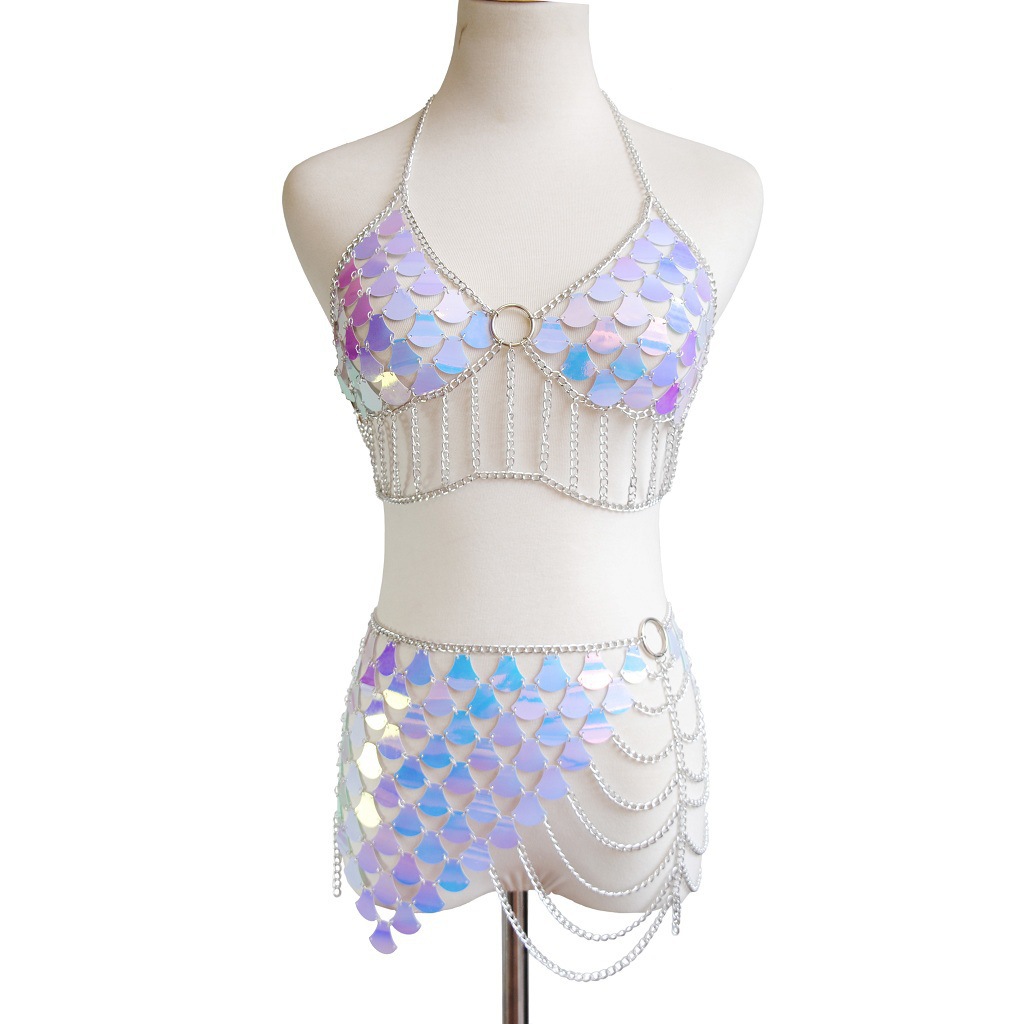 Cadena de pecho sexy de verano con diseño de escamas de pez para mujer, cadena corporal sin espalda, conjunto de cadena corporal con lentejuelas estilo europeo y americano.