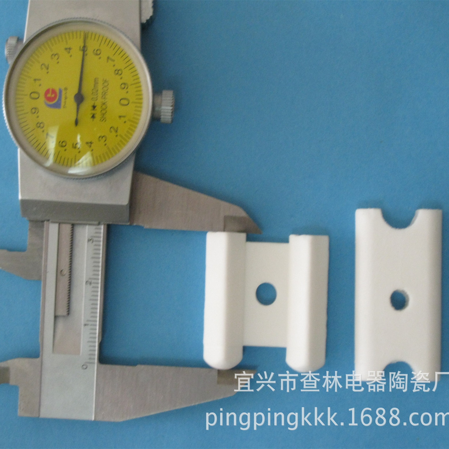 厂家供应陶瓷点火针电极氧化铝较耐磨耐高温超高频绝缘电子